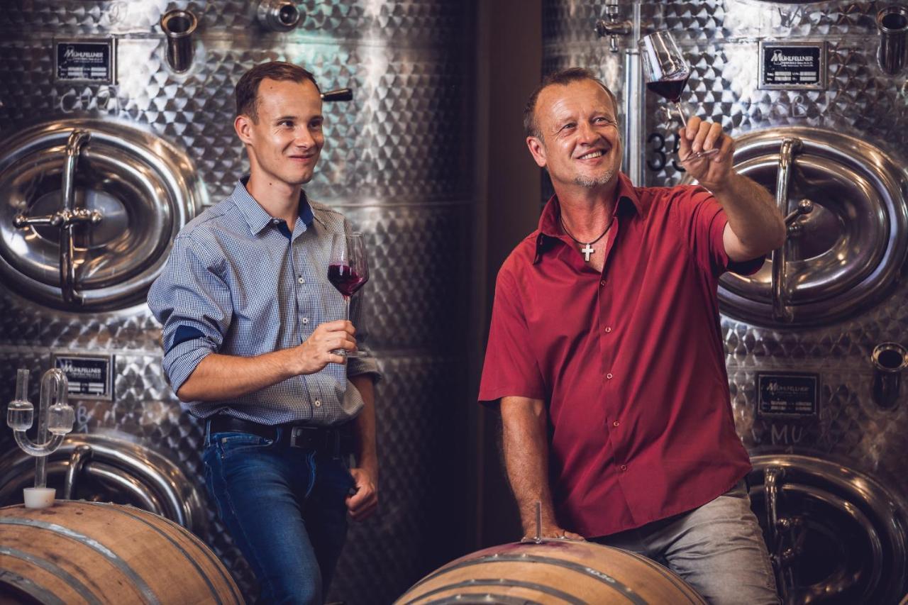 Weingut-Gaestehaus Birnstingl Gamlitz Bagian luar foto